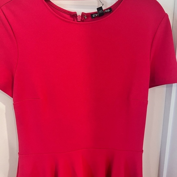 Express Fit & Flare Hot Pink Short Sleeve Dress Sz Small - Picture 3 of 8